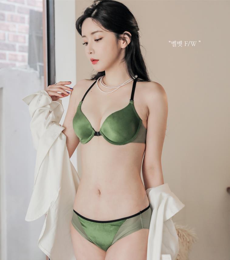 Ryu Kyung's Charms 25(21)